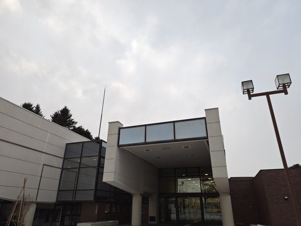 alt="江別市情報図書館本館 2026年臨時休館のお知らせ"