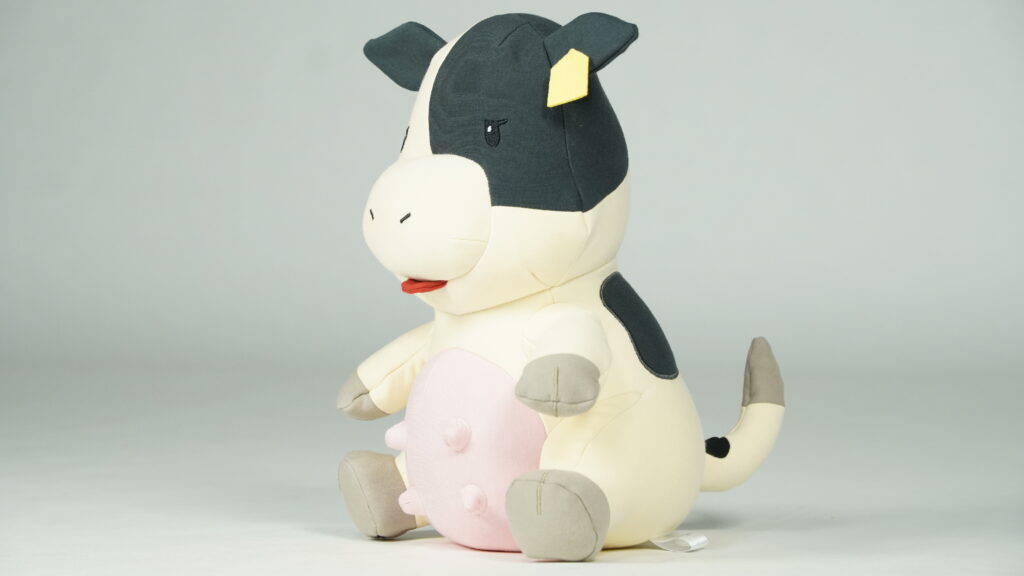 江別 酪農学園高校 Yogiboコラボ 乳牛ぬいぐるみ クララ